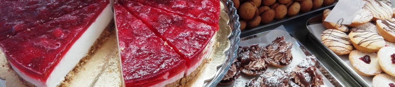 Merenda Dallari Torta E Pasticcini